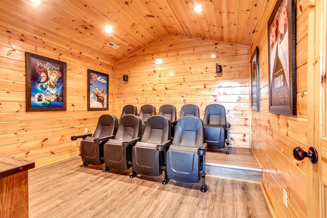 Gatlinburg Cabin With Private Hot Tub By Staycating Luaran gambar